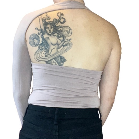 SHEIN Solid Asymmetrical Neck Bodysuit - Picture 4 of 4